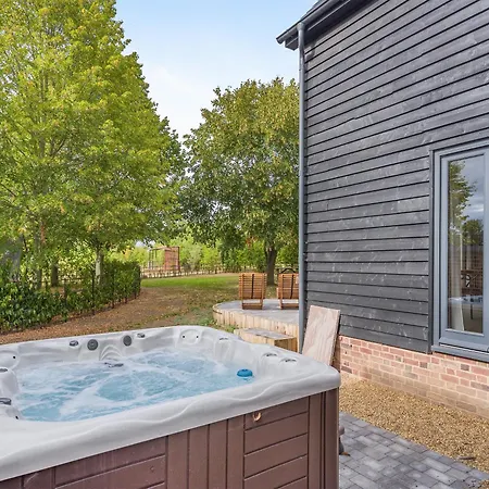 بيت للعطل Lime Tree House - Uk49477 *